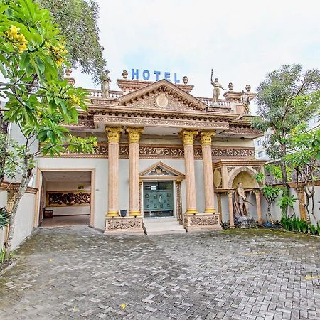 Oyo 91785 Hotel Srikandi Kalasan Tanjungtirto 外观 照片