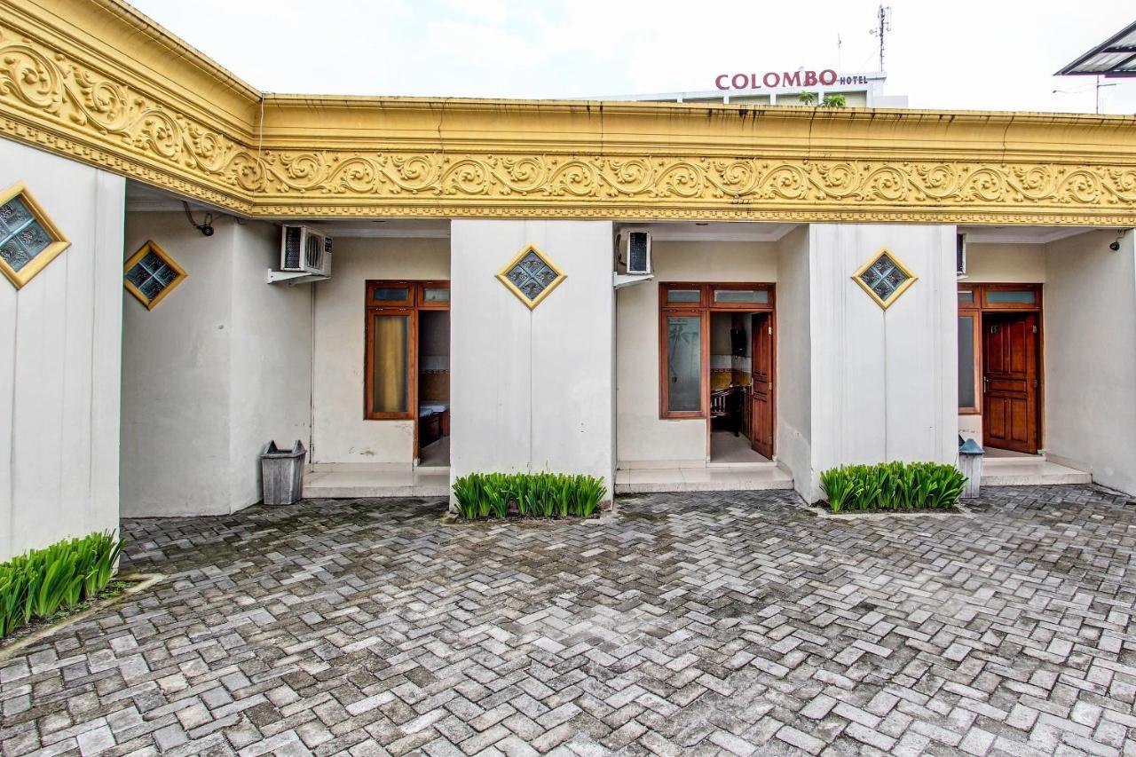 Oyo 91785 Hotel Srikandi Kalasan Tanjungtirto 外观 照片
