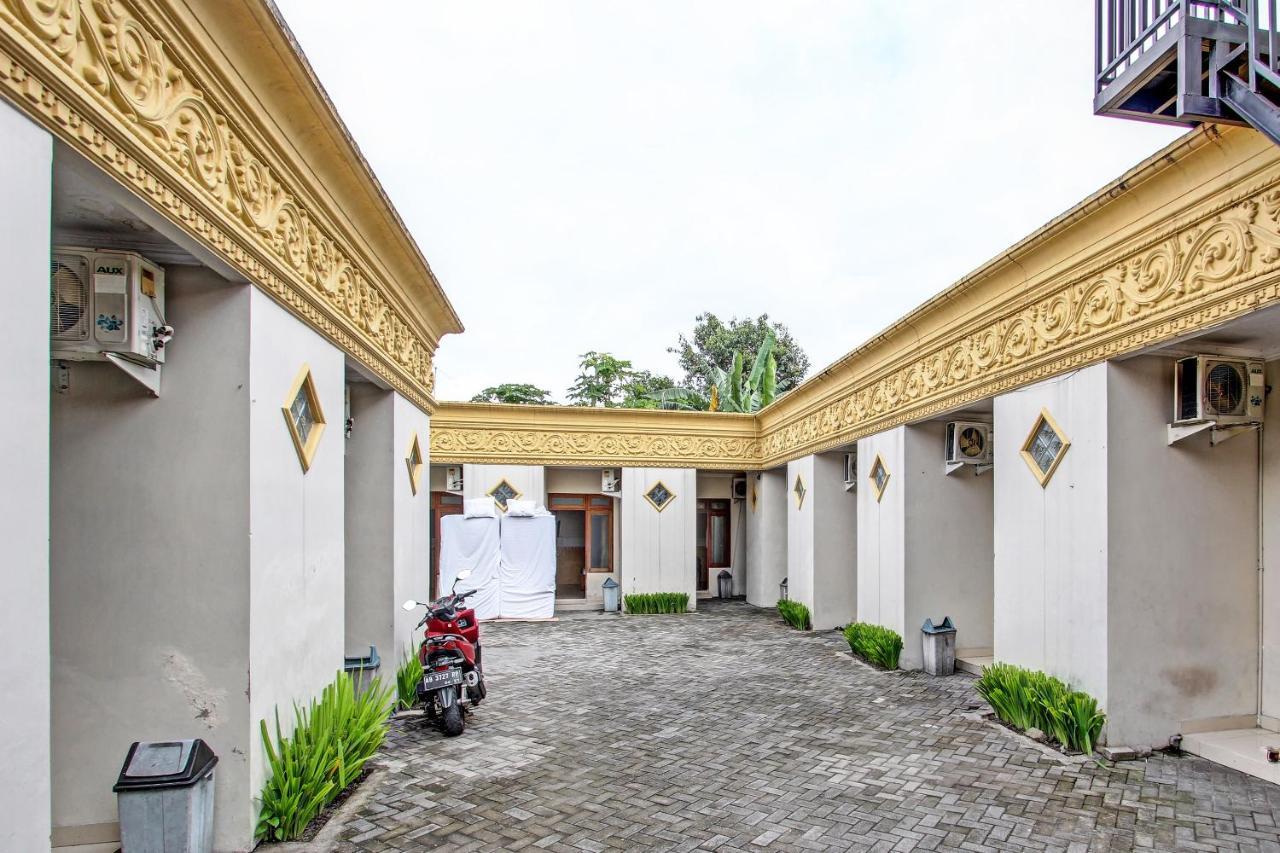 Oyo 91785 Hotel Srikandi Kalasan Tanjungtirto 外观 照片
