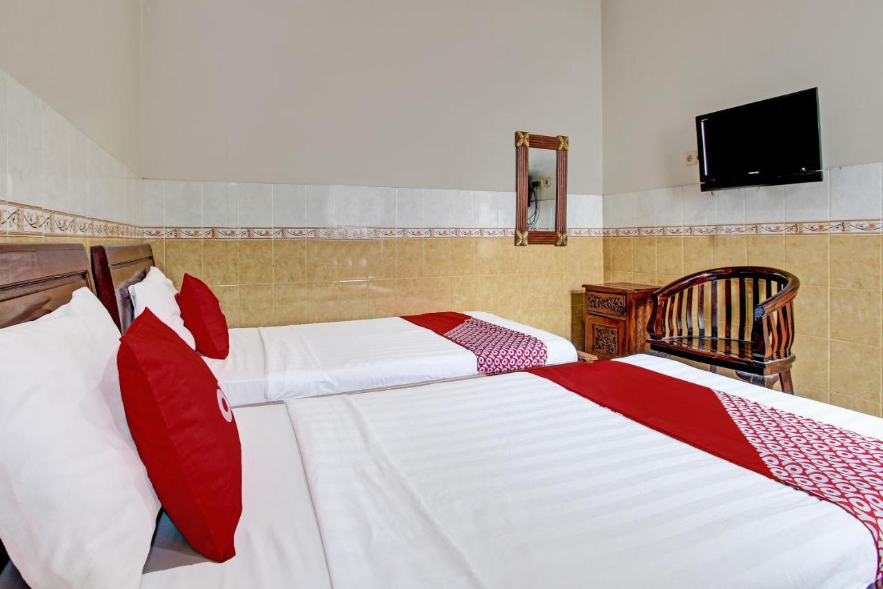 Oyo 91785 Hotel Srikandi Kalasan Tanjungtirto 外观 照片