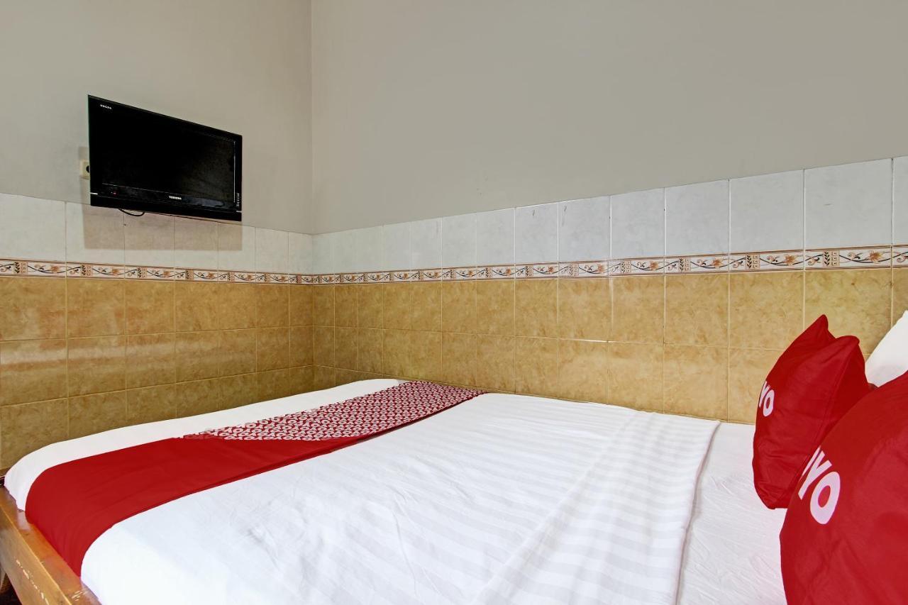 Oyo 91785 Hotel Srikandi Kalasan Tanjungtirto 外观 照片